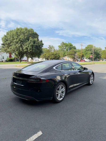 2013 Tesla Model S Base