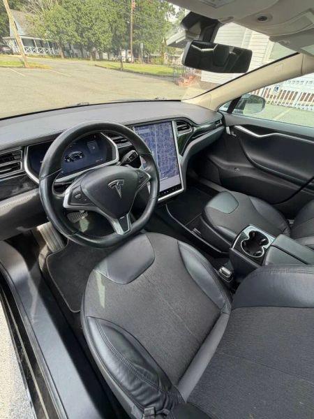 2013 Tesla Model S Base