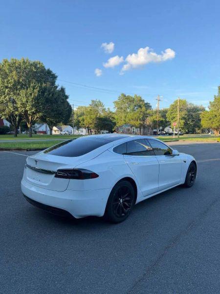 2017 Tesla Model S 90D