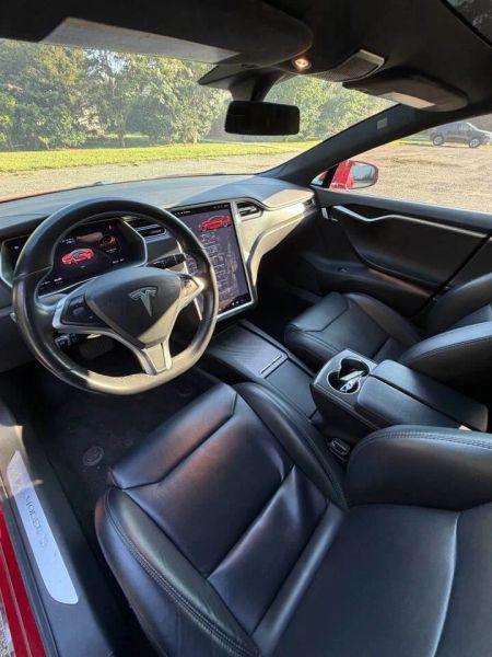 2017 Tesla Model S 75D