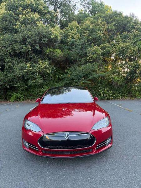 2015 Tesla Model S 85D