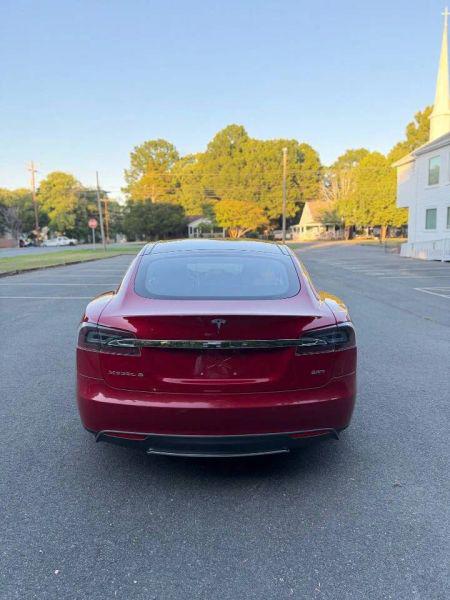 2015 Tesla Model S 85D