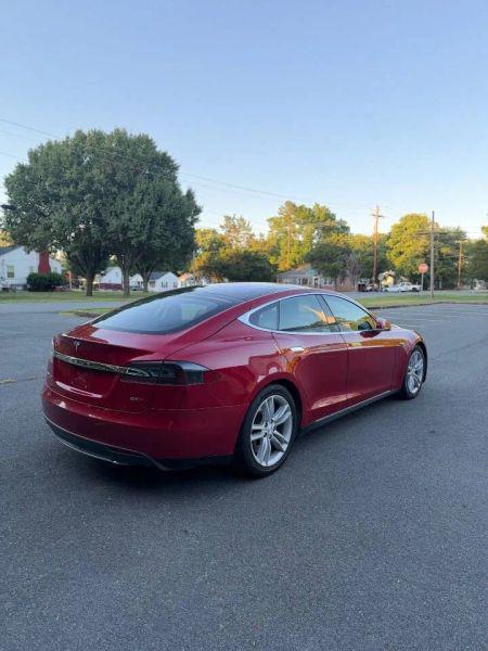 2015 Tesla Model S 85D