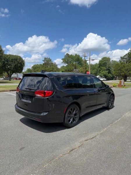 2019 Chrysler Pacifica Touring Plus