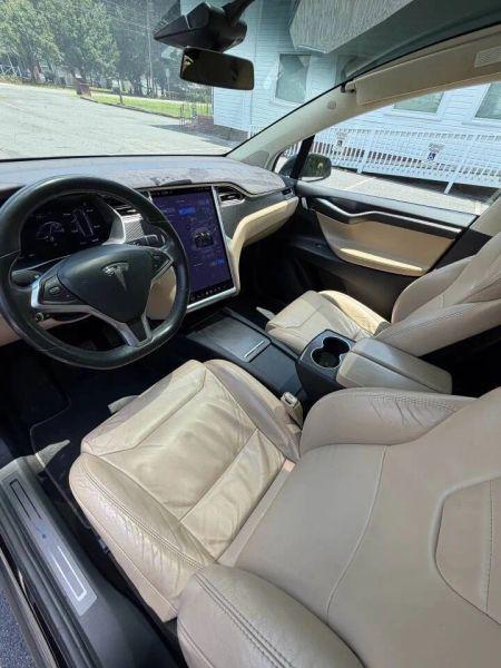 2017 Tesla Model X 75D