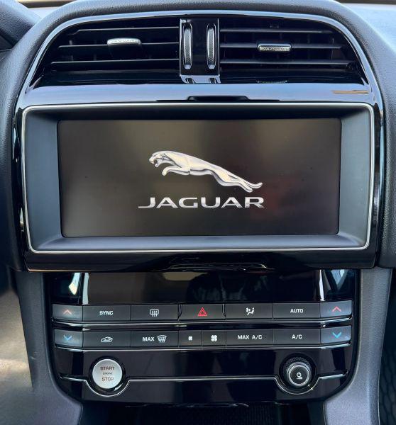 2019 Jaguar F-PACE 30t Premium