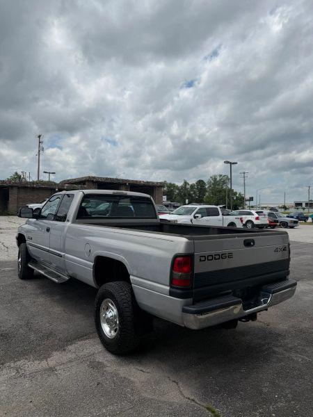 2000 Dodge Ram 2500 Base