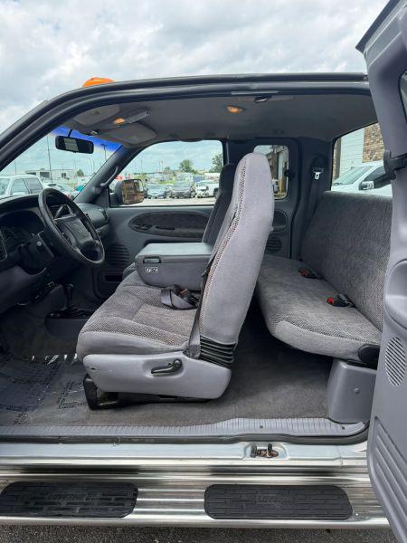 2000 Dodge Ram 2500 Base