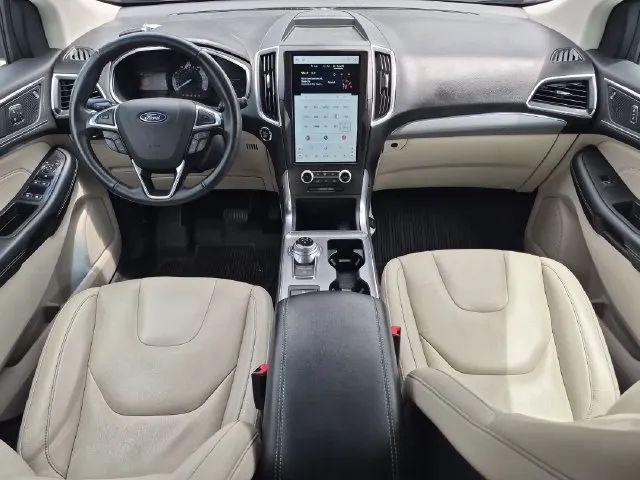 2021 Ford Edge Titanium