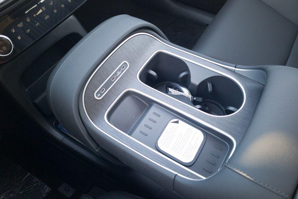 New 2027 Black HYUNDAI Blue SEL Premium 7P image 23
