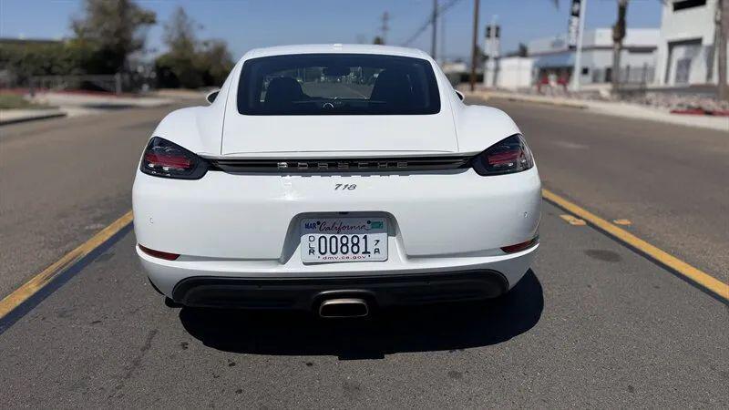 2017 Porsche 718 Cayman Base