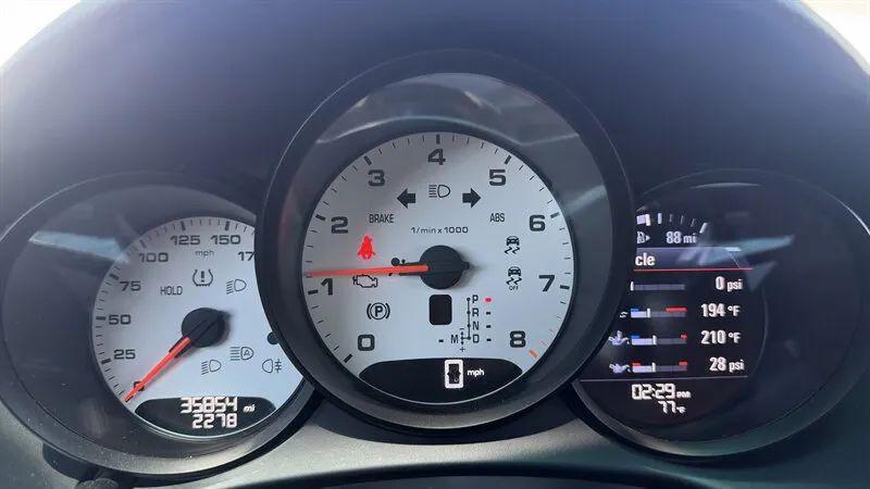 2017 Porsche 718 Cayman Base