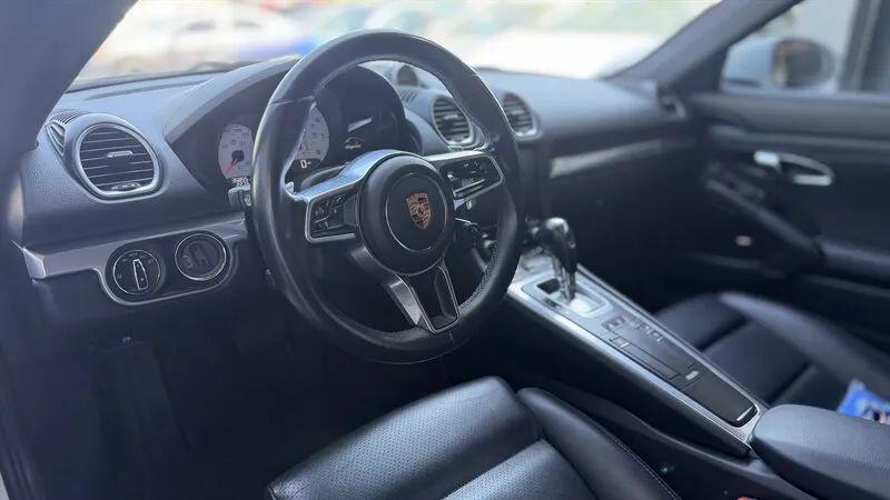 2017 Porsche 718 Cayman Base