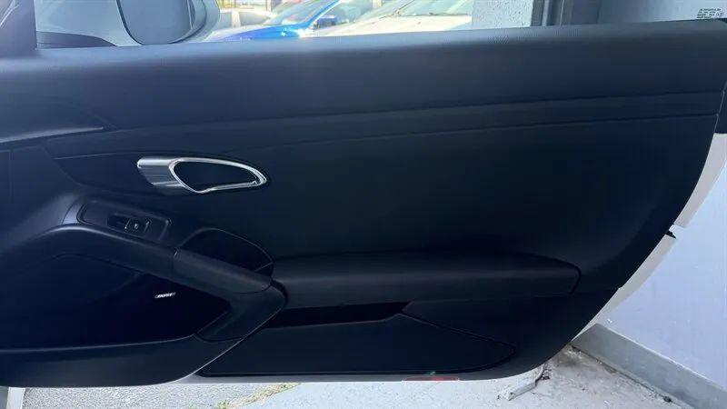 2017 Porsche 718 Cayman Base