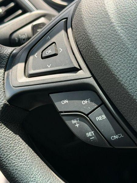 2020 Ford Edge SE