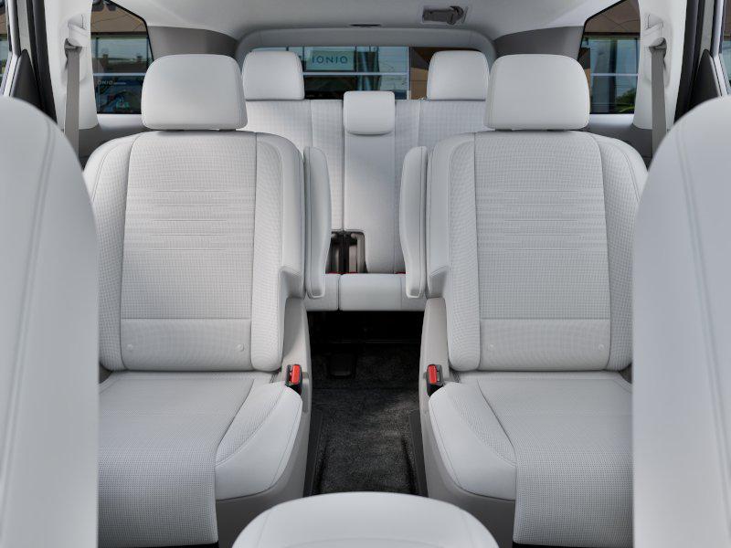 New 2026 Silver HYUNDAI Limited image 12
