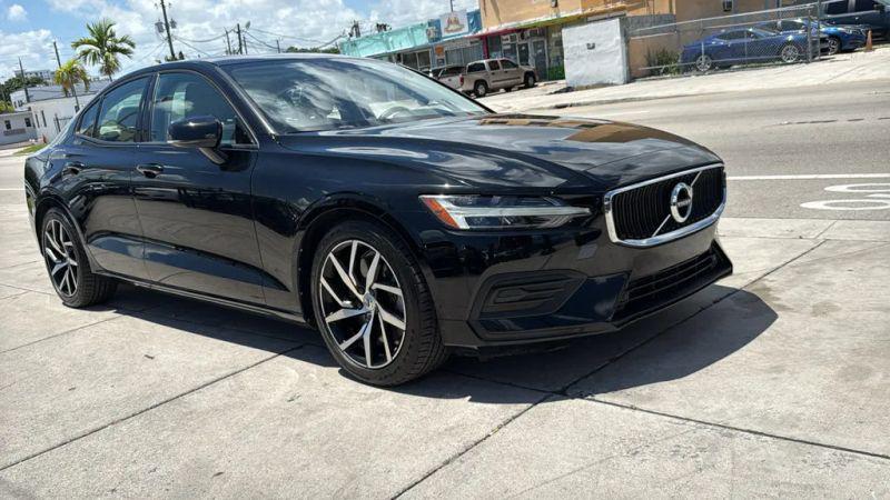 2019 Volvo S60 T6 Momentum