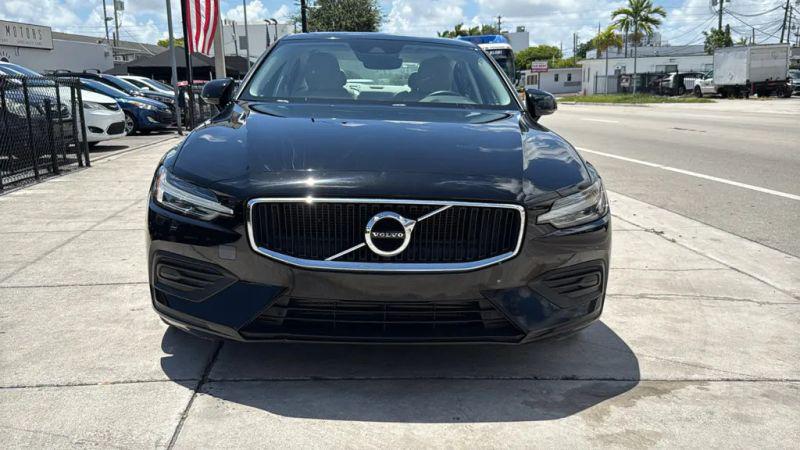 2019 Volvo S60 T6 Momentum