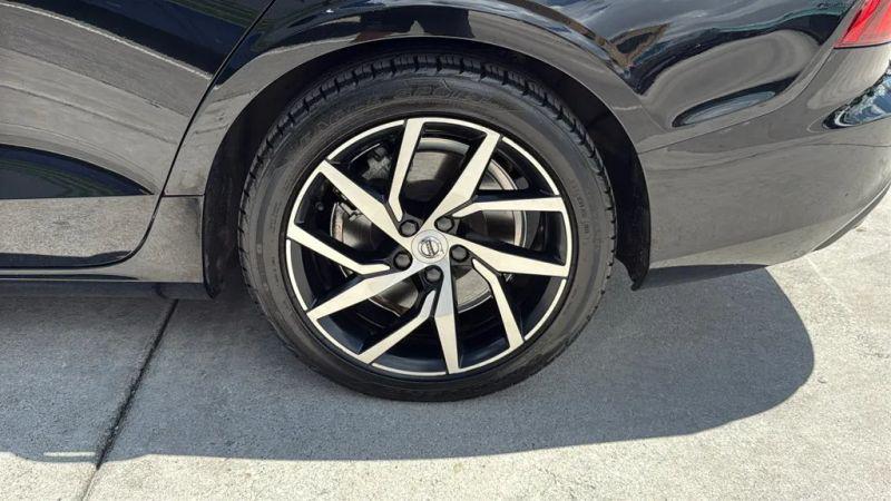 2019 Volvo S60 T6 Momentum