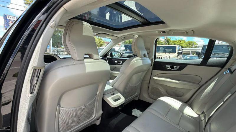 2019 Volvo S60 T6 Momentum