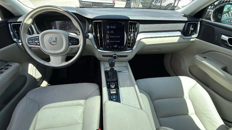 2019 Volvo S60 T6 Momentum