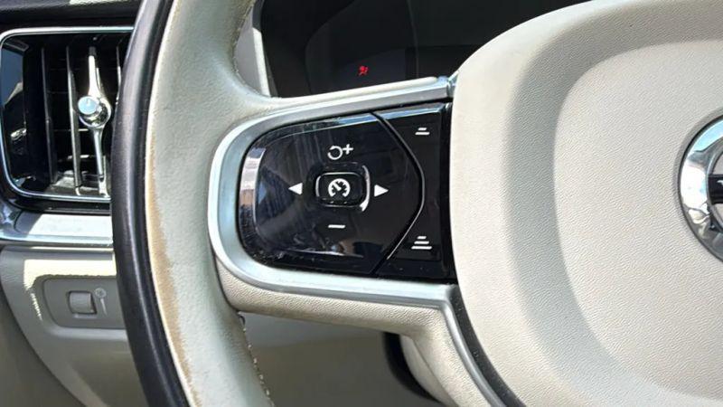2019 Volvo S60 T6 Momentum