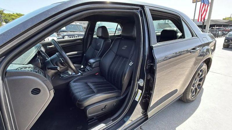 2019 Chrysler 300 300S AWD