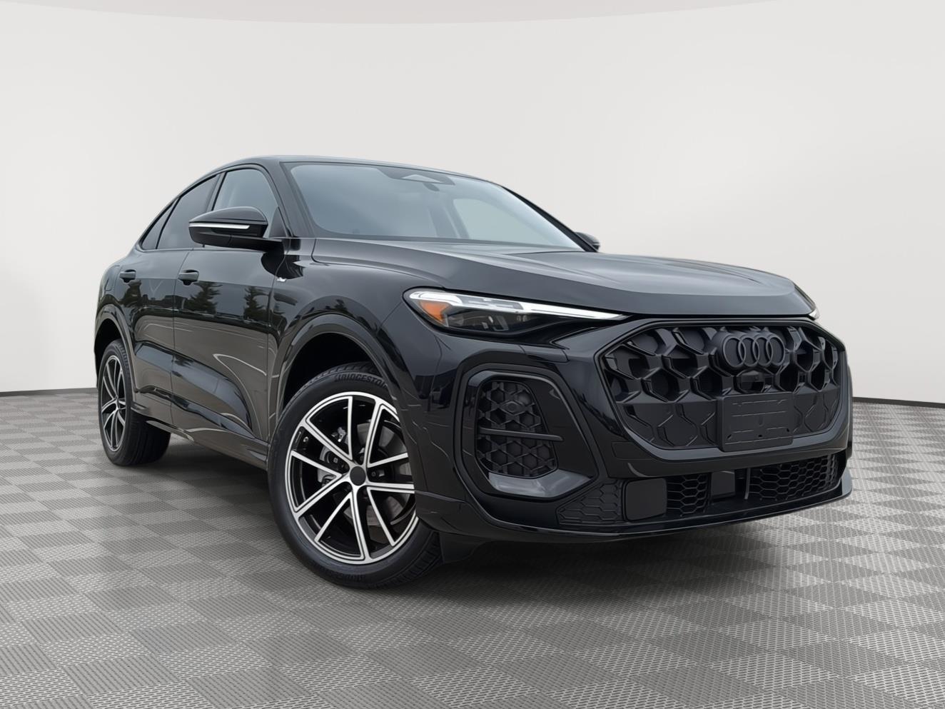 Mythos Black Metallic 2026 Audi Q5 Sportback Sedan All-Wheel Drive Automatic