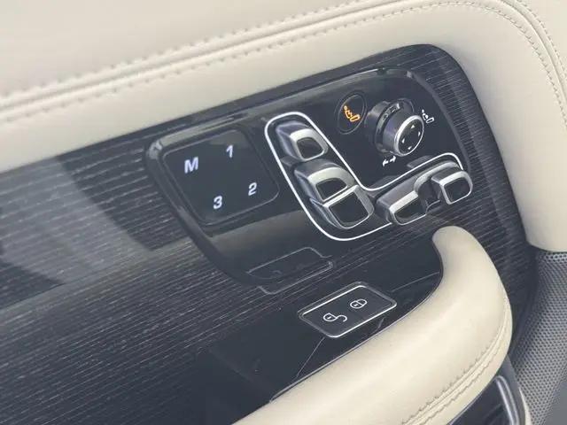 2021 Land Rover Range Rover Autobiography