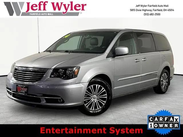 2014 Chrysler Town & Country S for sale near Fairfield, OH