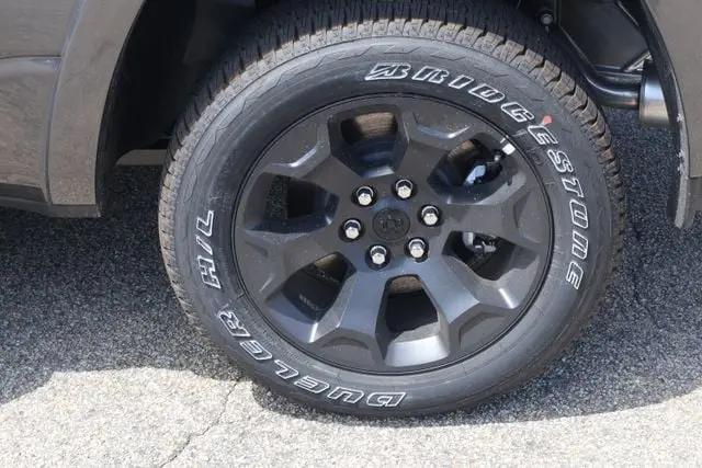 2026 Ram 1500 Big Horn Crew Cab 4x4 57 Box