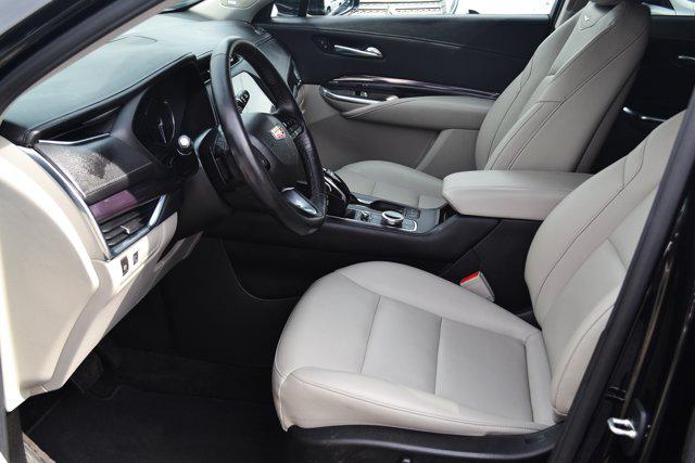 2023 Cadillac XT4 AWD Luxury