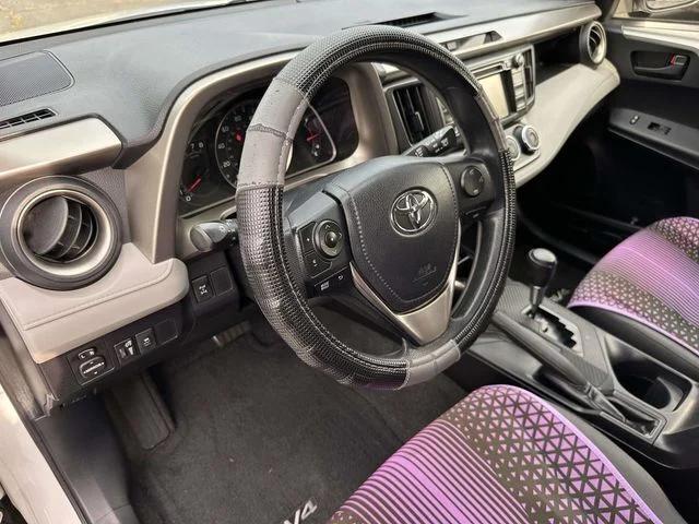 2015 Toyota RAV4 LE 2015 Toyota RAV4 LE