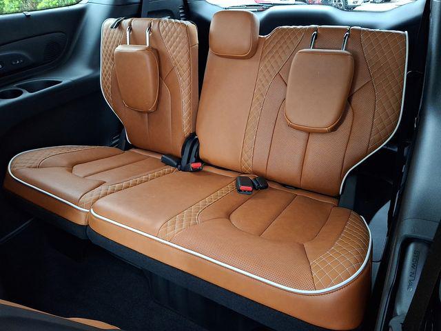 2026 Chrysler Pacifica Pinnacle AWD