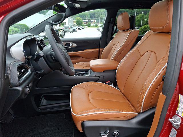 2026 Chrysler Pacifica Pinnacle AWD
