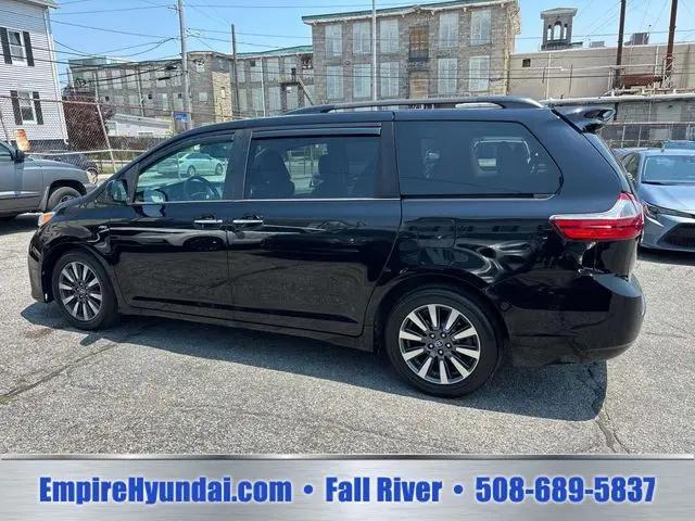 2018 Toyota Sienna XLE 7 Passenger
