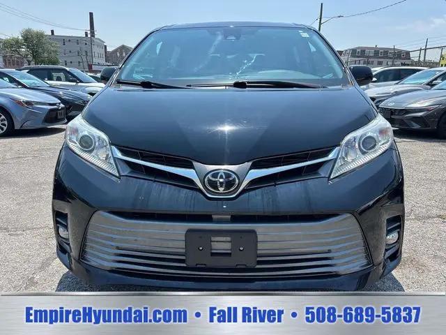 2018 Toyota Sienna XLE 7 Passenger