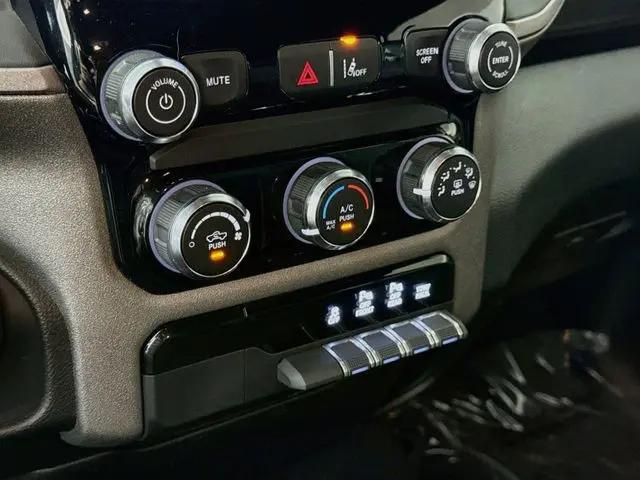 2025 Ram 1500 Tradesman Quad Cab 4x4 64 Box