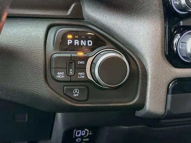 2025 Ram 1500 Tradesman Quad Cab 4x4 64 Box