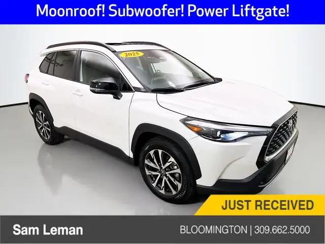 2025 Toyota Corolla Cross XLE for sale in Bloomington, IL
