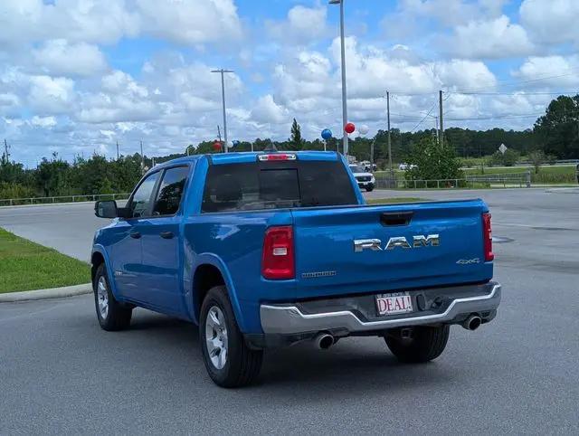 2025 Ram 1500 Big Horn Crew Cab 4x4 57 Box