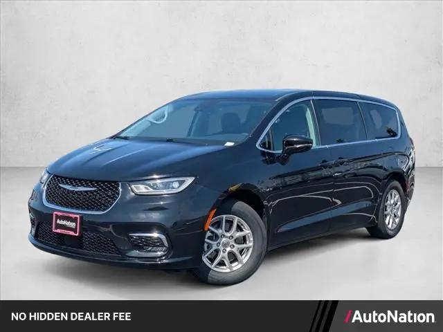 2024 Chrysler Pacifica Touring L for sale in Tustin, CA