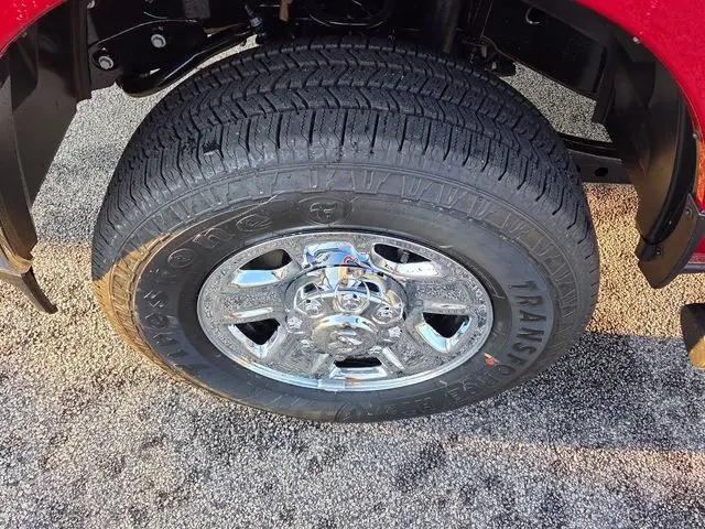 2026 Ram 2500 Tradesman Crew Cab 4x4 64 Box