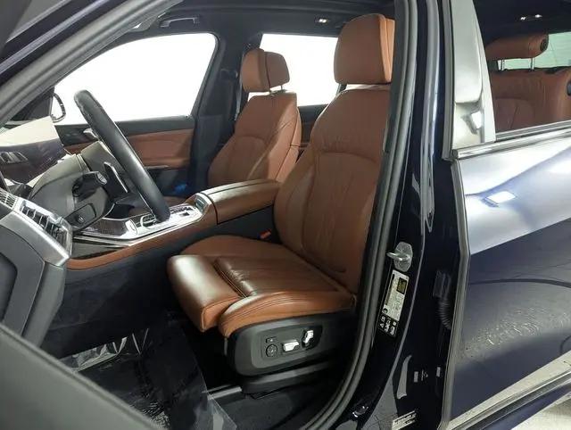 2024 BMW X7 M60i