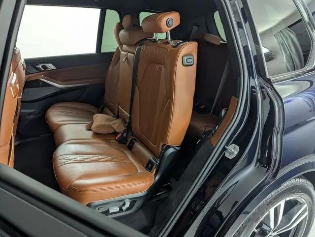 2024 BMW X7 M60i
