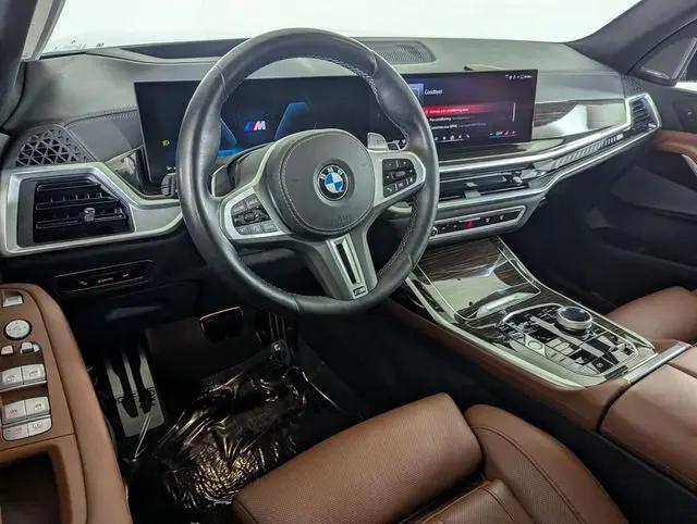 2024 BMW X7 M60i