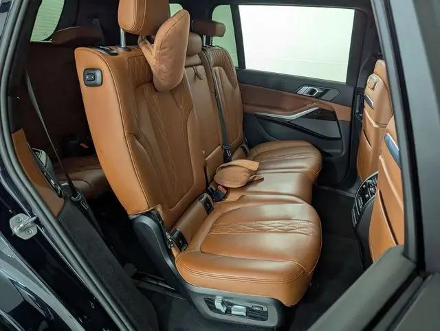 2024 BMW X7 M60i