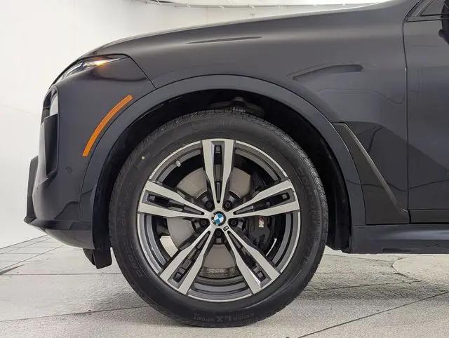 2024 BMW X7 M60i