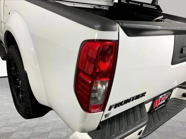 2021 Nissan Frontier Crew Cab SV 4x4