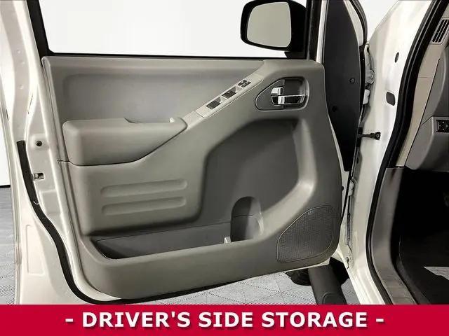 2021 Nissan Frontier Crew Cab SV 4x4